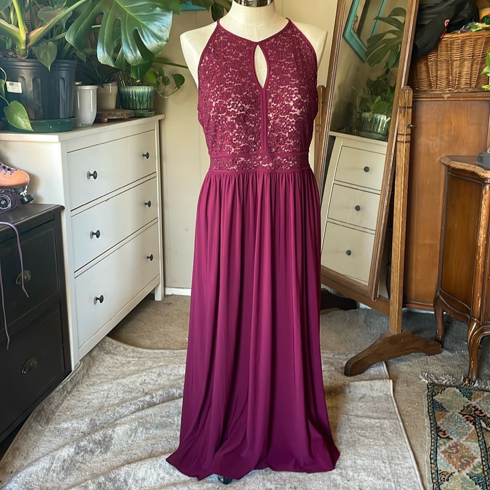 NW Woman gown, plus size 1X